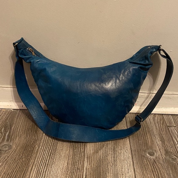 M0851 Half Moon Hobo leather bag - Picture 3 of 15